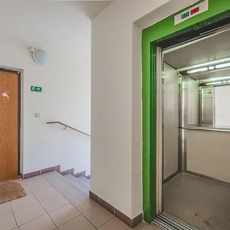 شقة Flat In A Calm Neighborhood 4