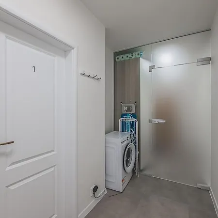 Flat In A Calm Neighborhood 4